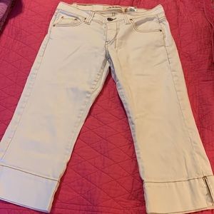 Vintage low slouch Levi’s stretch white cropped cuffed jeans size 5